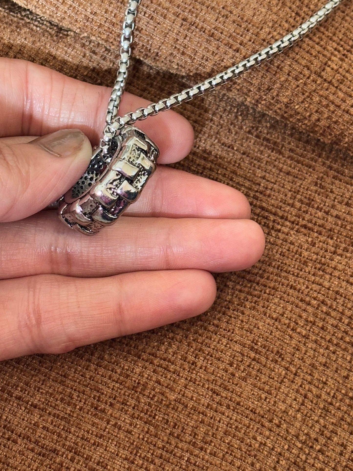 Broad ring design Pendant