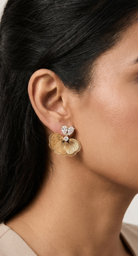 Golden Hearts Pearl Drop