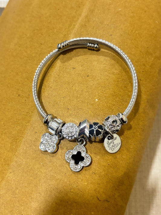 Black Clove Pandora bracelet