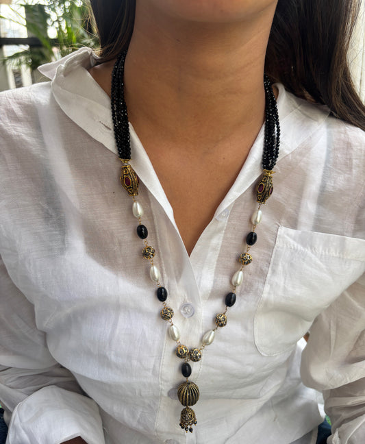 Black Beaded Necklace set with earrings