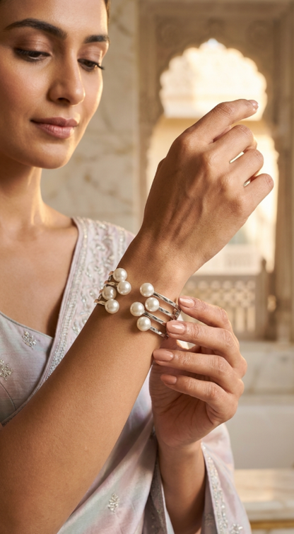 Rebecca Pearl Bracelet